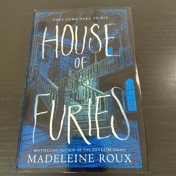 Fictional Hardcover Book Bundle - Picture 8 of 16